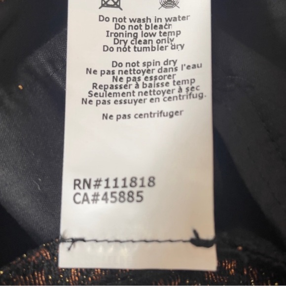 NWT Michael Kors Size 6 Gold Shiny Brocade Women's Short Shorts - Picture 7 of 9